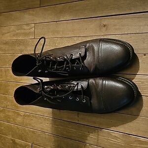 Mens Thursday Everyday boots.  Size 11.5, great condition, only worn a few times
